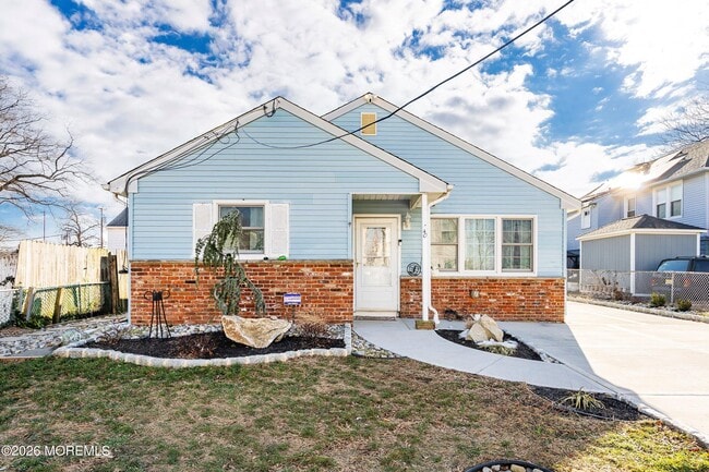 Building Photo - 40 Seabreeze Way