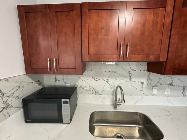 Photo - 99-741 Hulumanu St Unit 103