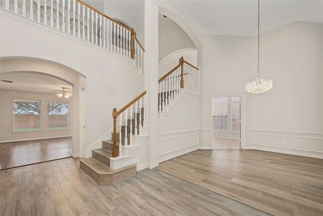 Photo - 5807 Bayberry Way