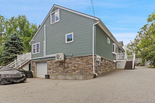 5 Adair Rd