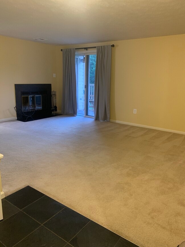 Photo - 815 Stratford Way Unit F