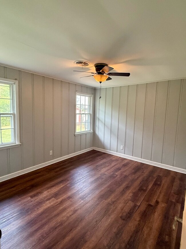 Photo - 1405 Clayton Ave