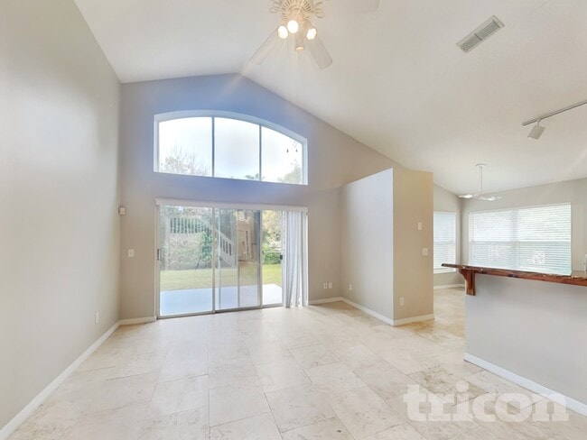 Photo - 528 Nevada Loop Rd