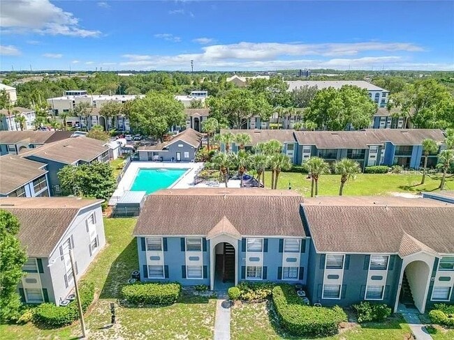 Building Photo - 2549 N Alafaya Trail Unit 95