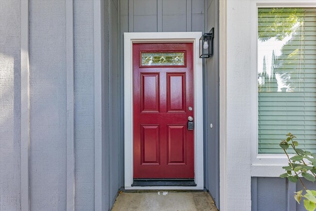 Photo - Updated home in Oak Grove