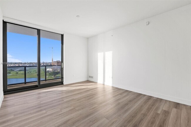 Photo - 101 Diplomat Pkwy Unit 1703