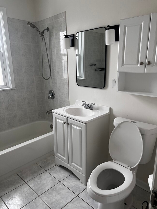 Photo - 3345 Prairie Ave Unidad #2