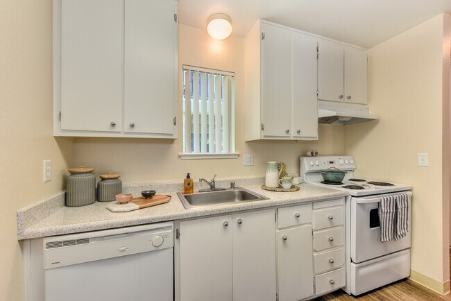 Renaissance Park Apartments