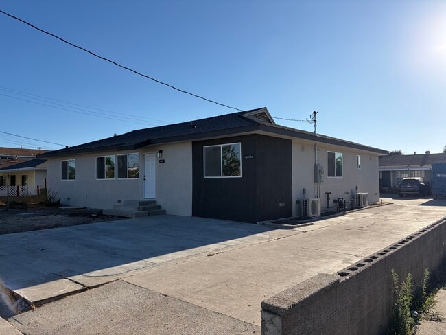 Photo - 14807 Eastwood Ave Unit 14807 Eastwood Ave