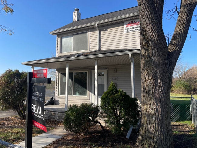 Photo - 436 S Washington St