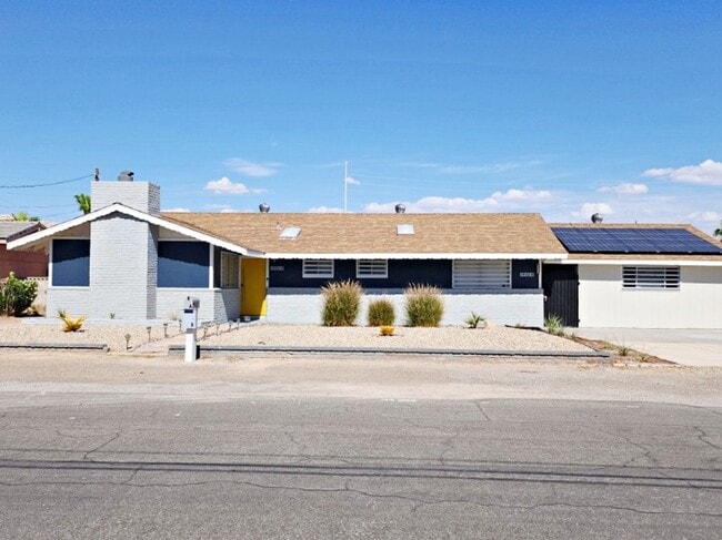 Photo - 1452 Shadow Mountain Pl Unit B