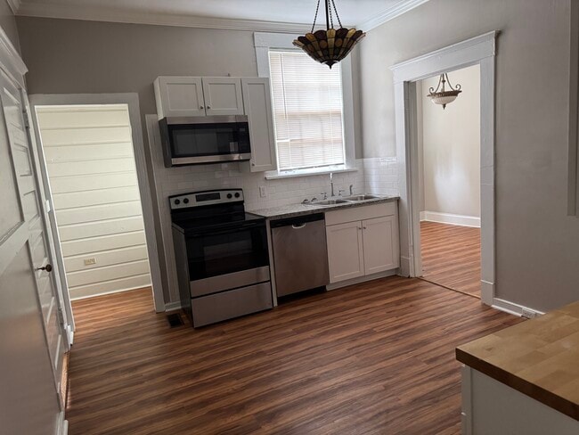 Kitchen- Apt C