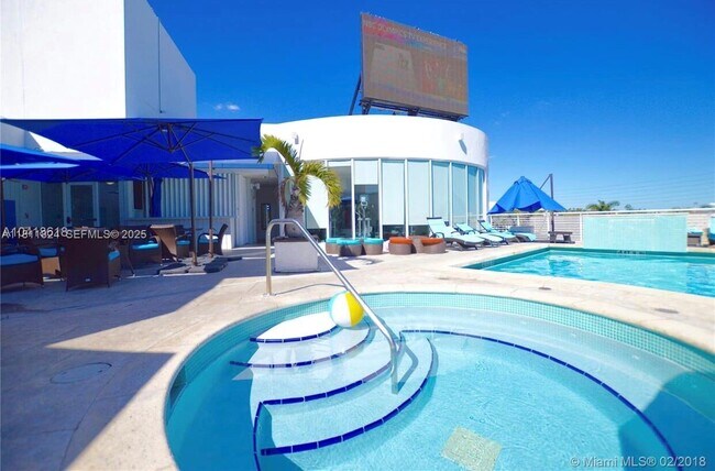 Building Photo - 1750 NW 107th Ave Unit R216