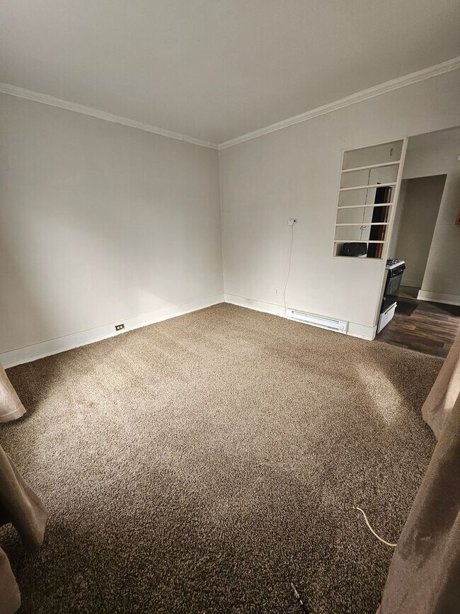 Photo - Lower one bedroom unit on east side