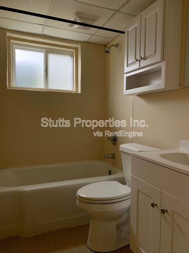 Photo - 402 W Tombigbee St Unit B