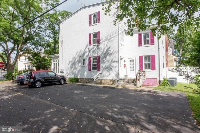 34 S Clinton St