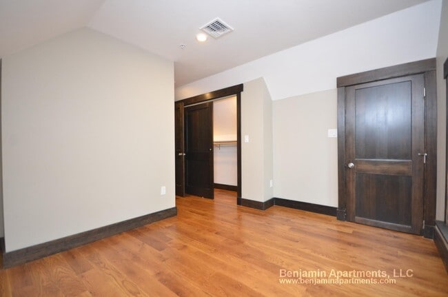 Photo - 46 Creighton St Unidad 3