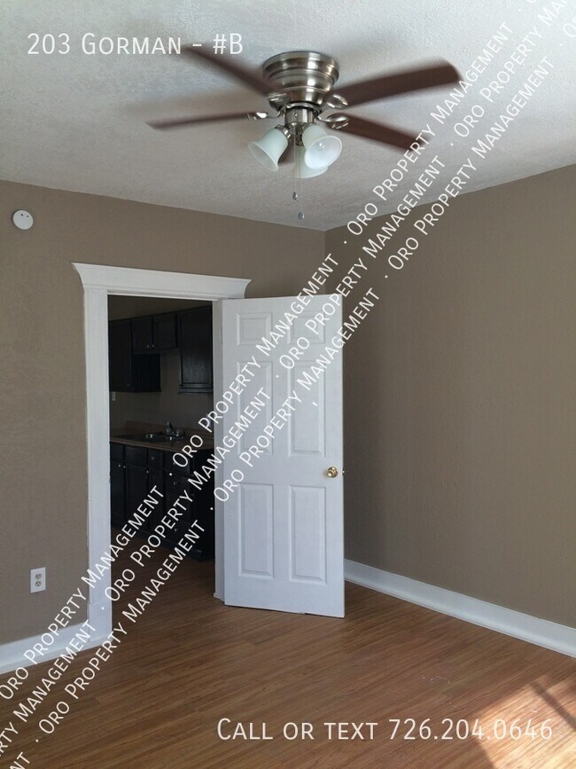 Photo - 203 Gorman-#B Unit #B