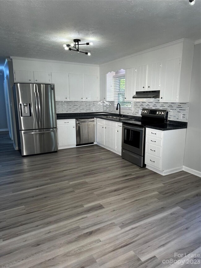 Photo - 1531 Conley Rd