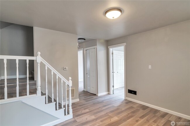 Photo - 730 S Elmgrove St