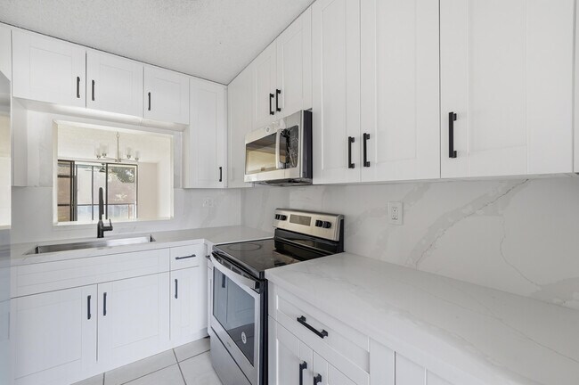 Photo - 3300 NW 46th St