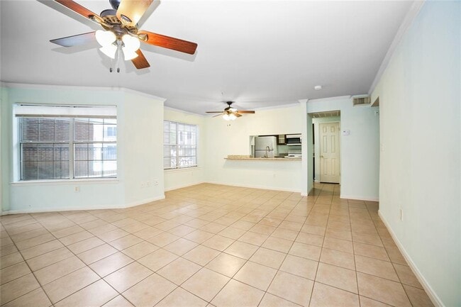 Building Photo - 501 W 26th St Unit 106