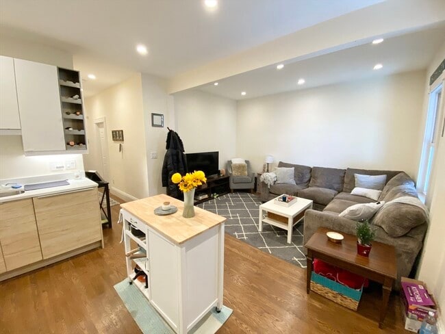 Photo - 106 Buttonwood St Unit 2