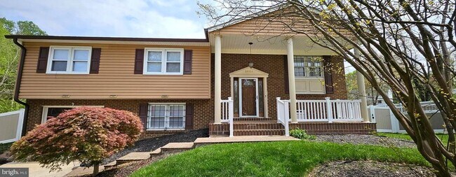 Photo - 16914 Dorchester Pl House