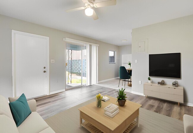 Photo - 1331 W Point Dr Unidad 1331 B