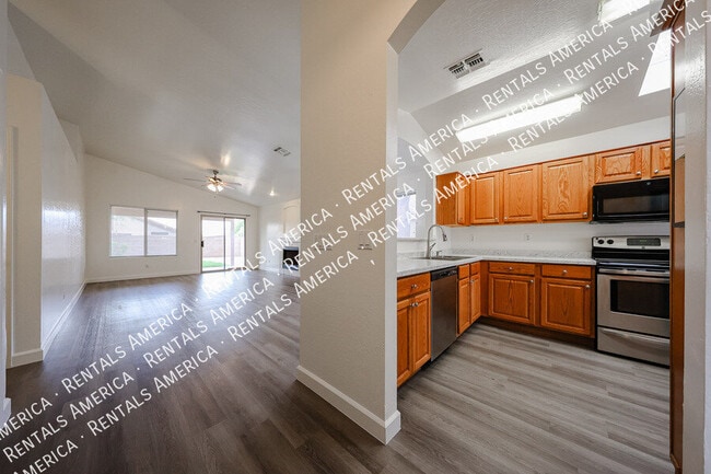 10845 E Dragoon Ave
