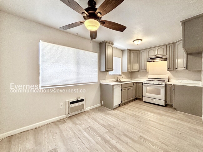 Photo - 522 Serrano Ave Unidad 4