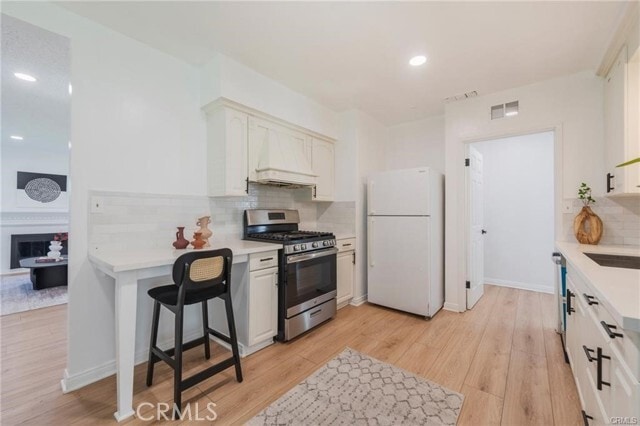 Photo - 718 S Claudina St