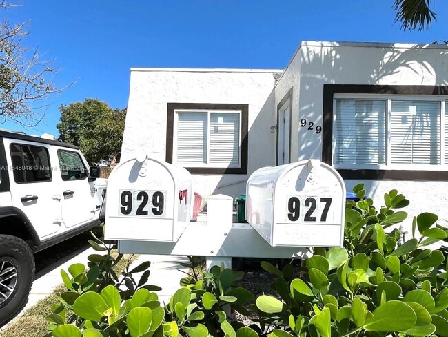 Photo - 929 SW 12th Ave Apartment Unit 929