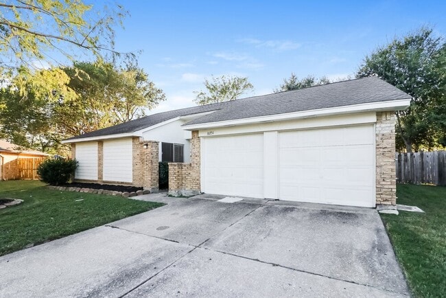 Photo - 16751 Dew Drop Ln