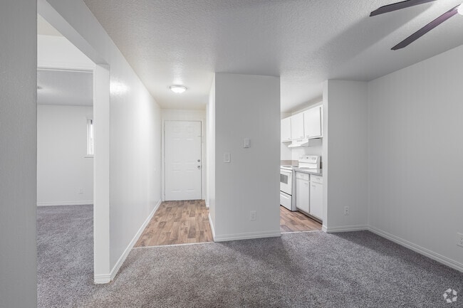 2BR, 1BA- 753SF - Living Room