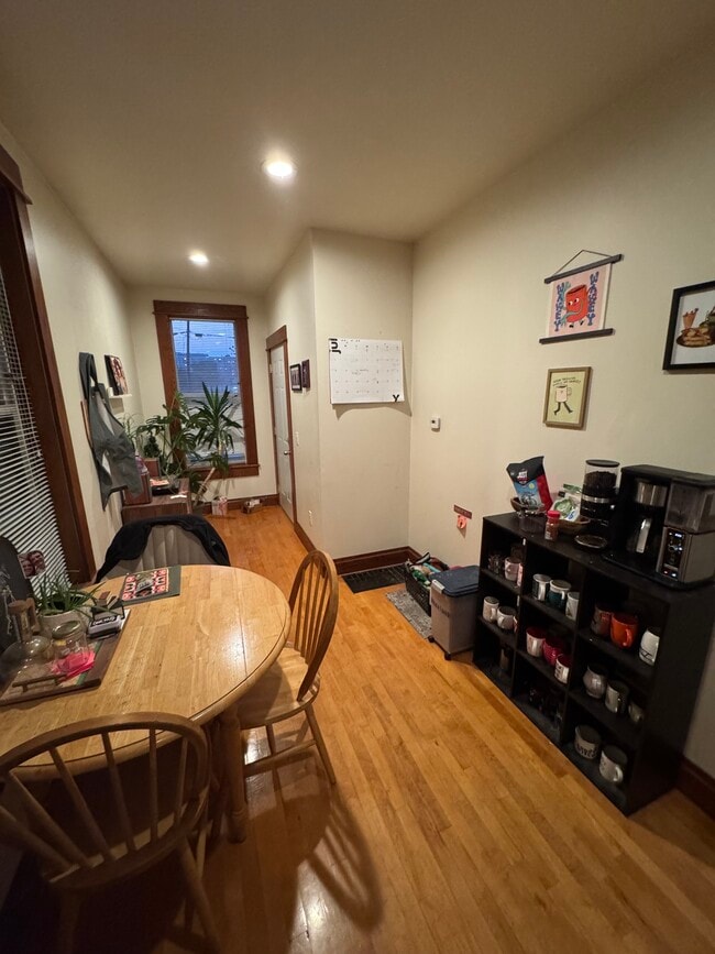Photo - 1018 Williamson St Unidad 1
