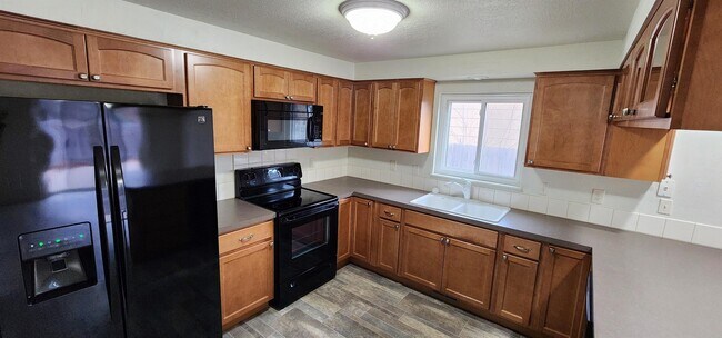 Photo - 1377 E Wright St