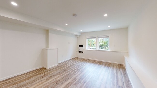 Photo - 1462 32nd Ave