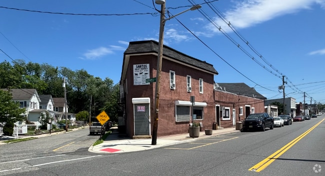Building Photo - 79 Whitehead Ave Rental