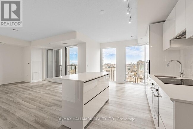 Photo - 238 Simcoe St Unité 2709