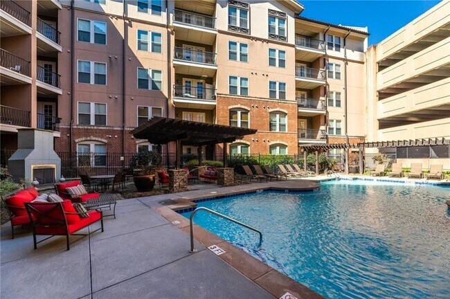 Photo - 901 Abernathy Rd Unit 5040