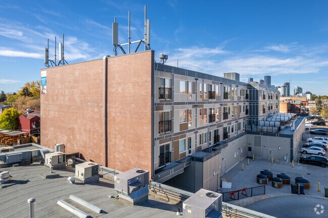 Photo - Inglewood 1410