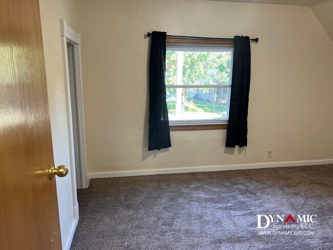 Photo - 811 S Summit Ave Unit Apt. 2