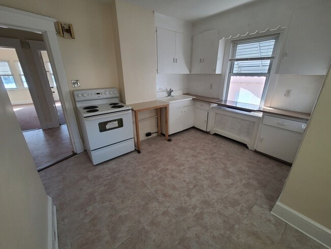 Photo - 443 Main St Unit Apt 2