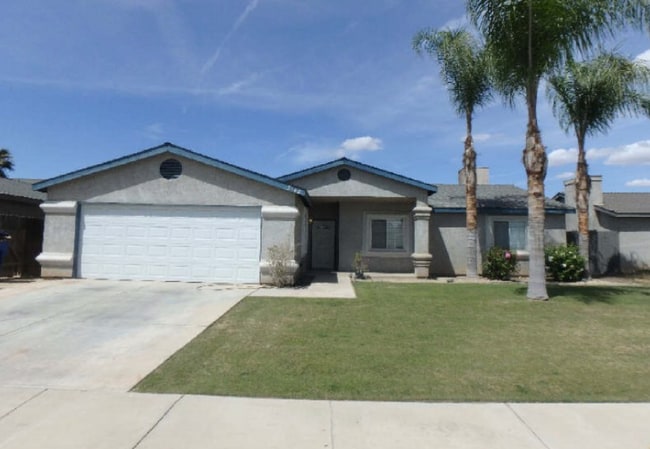 Building Photo - 5302 Grant Grove St Rental