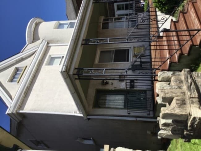 Photo - 32 Green St Unit 2nd Floor