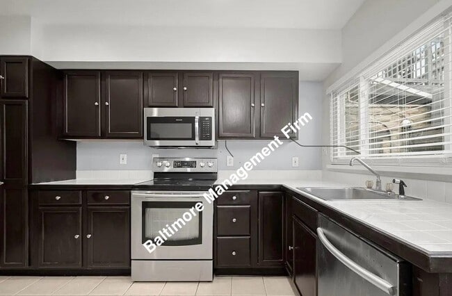 Photo - 805 S Decker Ave