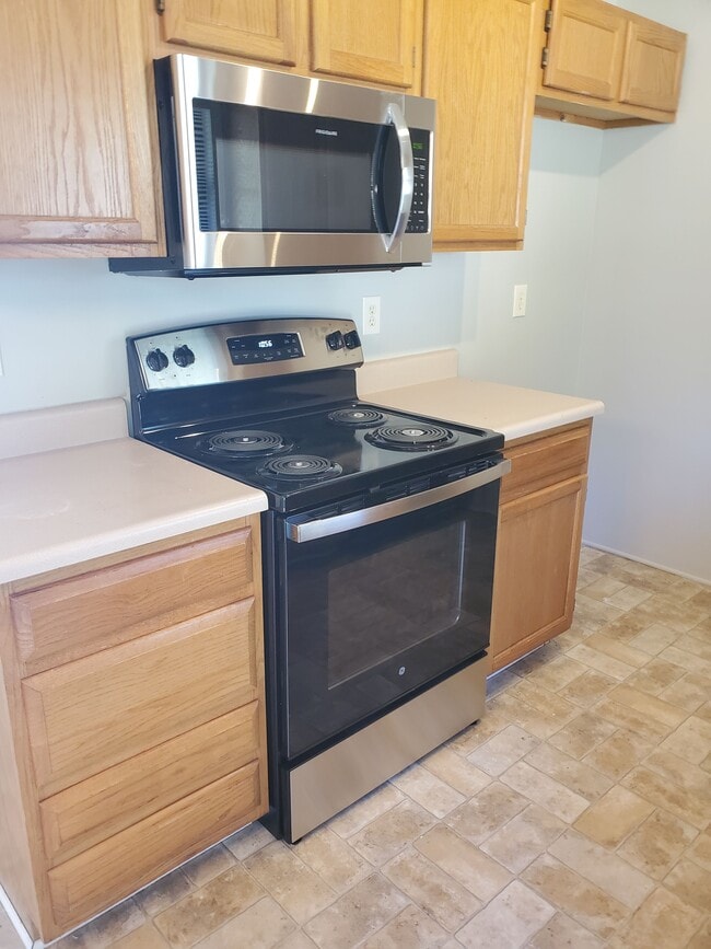 Photo - 3314 N Tracy Ave