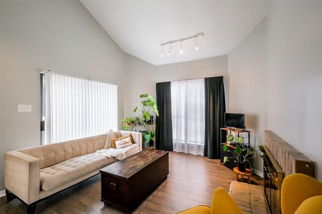 Photo - 10122 Waterstone Dr Unit True