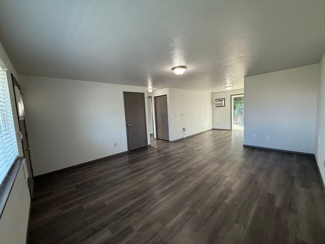 Photo - Valley 3 bed 1.5 bath